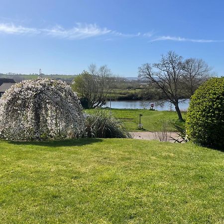 River Retreat Apartment Exeter - River Views & Parking ภายนอก รูปภาพ