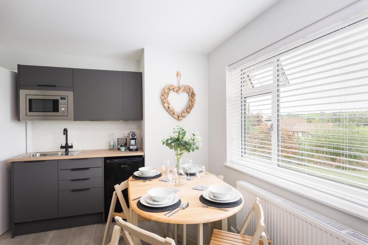 River Retreat Apartment Exeter - River Views & Parking ภายนอก รูปภาพ